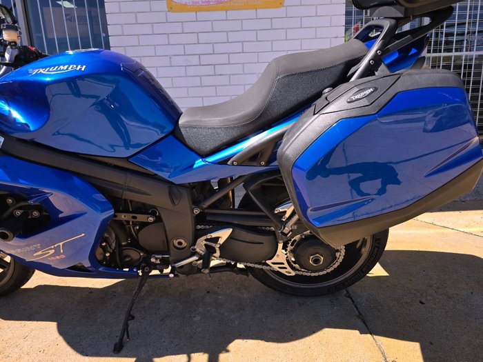 2007 Triumph SPRINT ST Blue