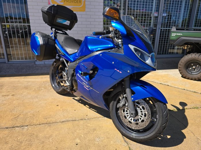 2007 Triumph SPRINT ST Blue