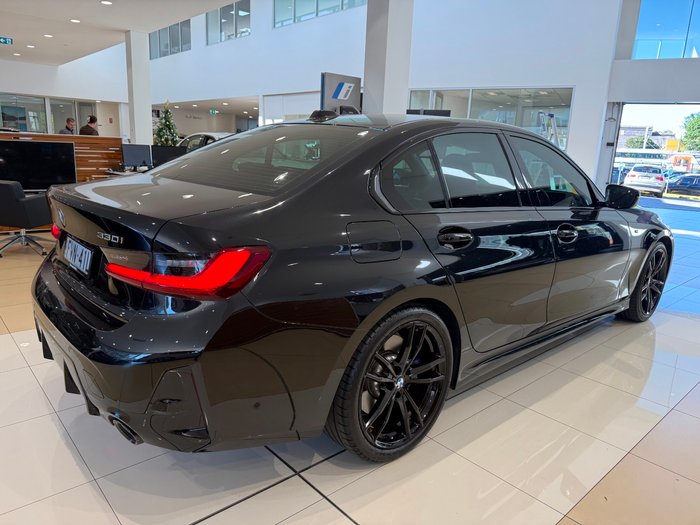 2023 BMW 3 Series 330i M Sport