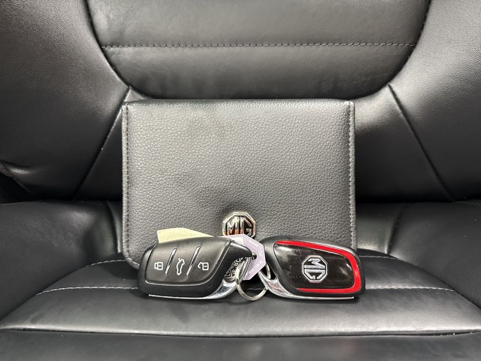 2022 MG HS Plus EV Essence