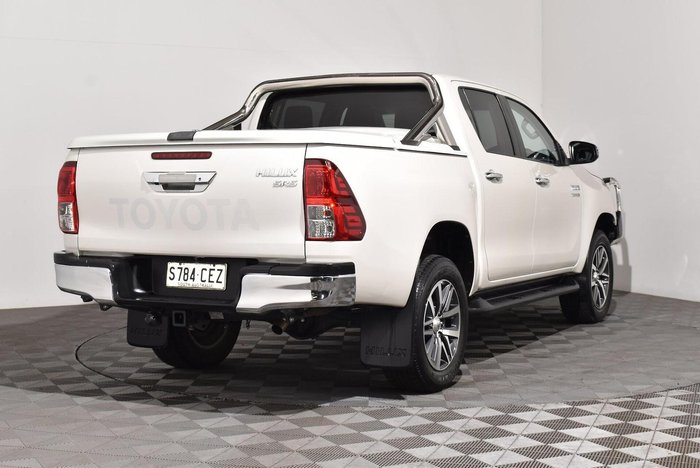 2020 Toyota Hilux SR5