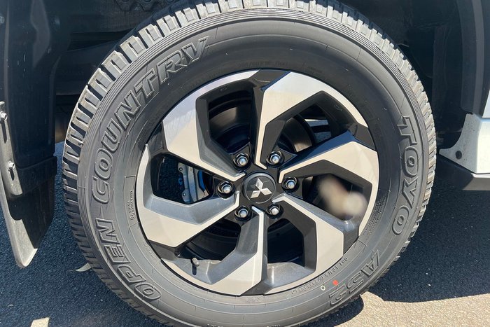 2024 Mitsubishi Pajero Sport