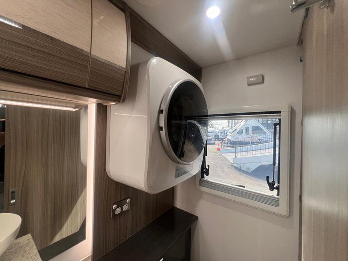 2025 Avan Ovation Bespoke