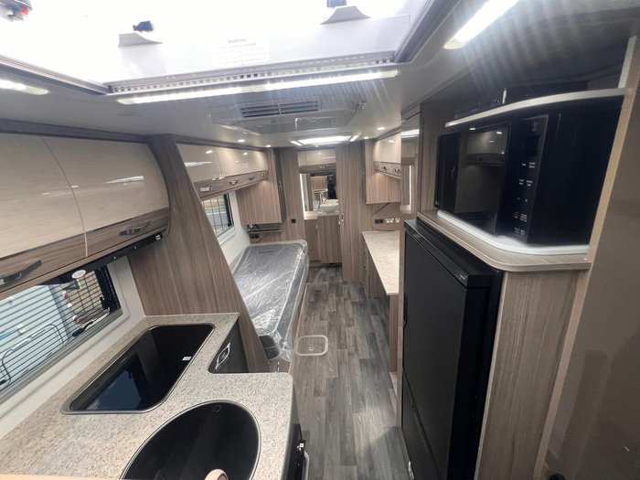 2026 Avan Ovation Bespoke