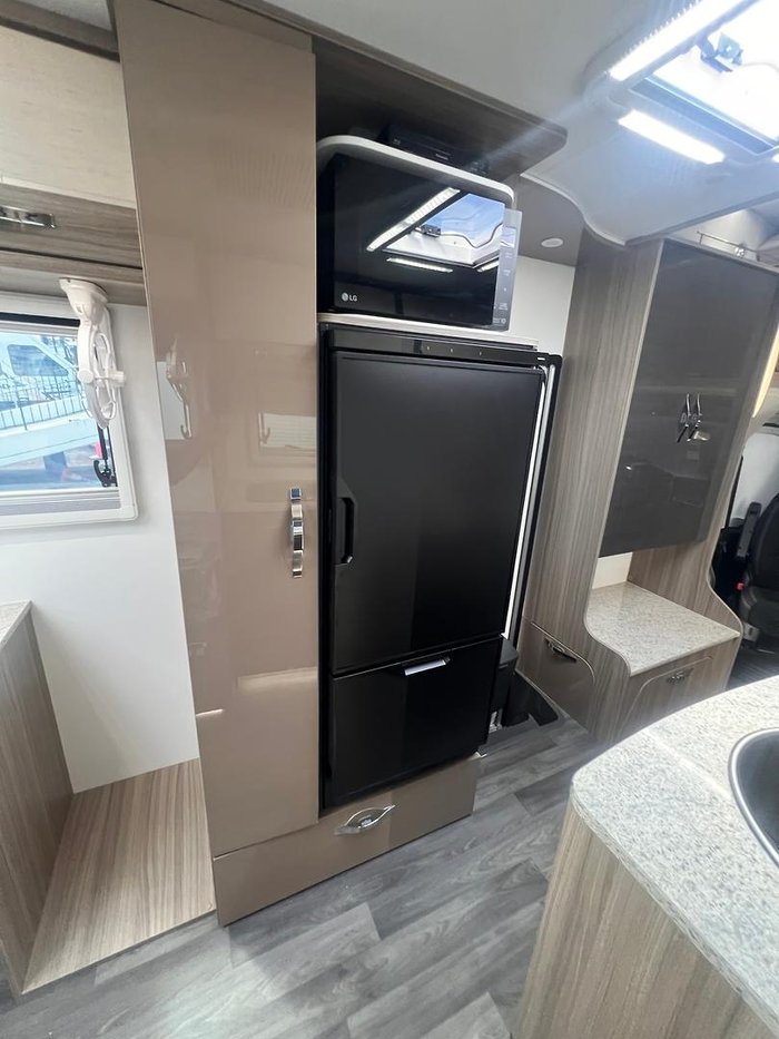 2025 Avan Ovation Bespoke