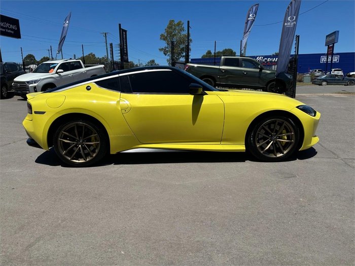 2023 Nissan Z Proto Z34 MY23 Ikazuchi Yellow with Super Black Roof