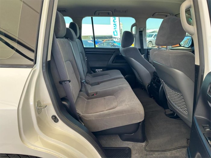 2012 Toyota Landcruiser GXL