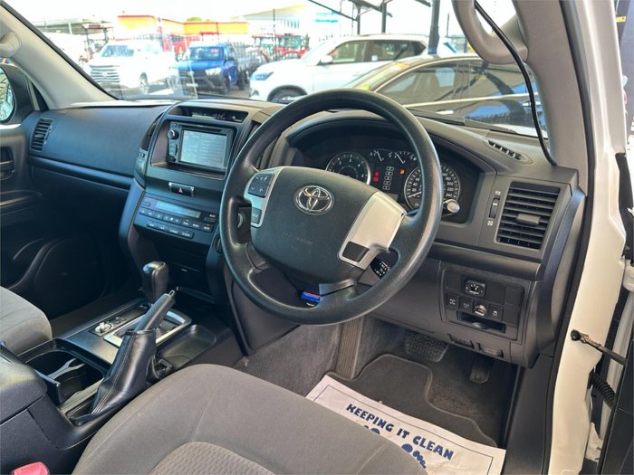 2012 Toyota Landcruiser GXL VDJ200R MY12 4X4 Constant Glacier White