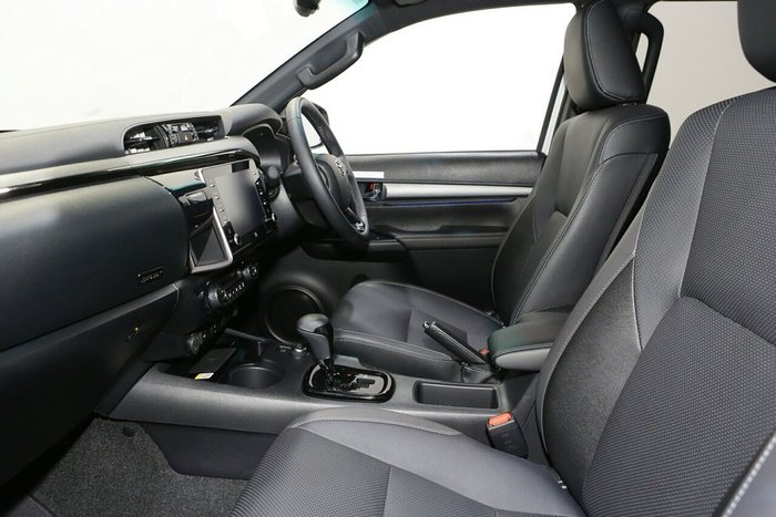 2025 Toyota Hilux Rogue 48V