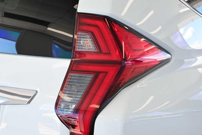 2024 Mitsubishi Pajero Sport GLS