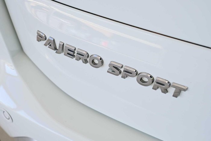 2024 Mitsubishi Pajero Sport GLS