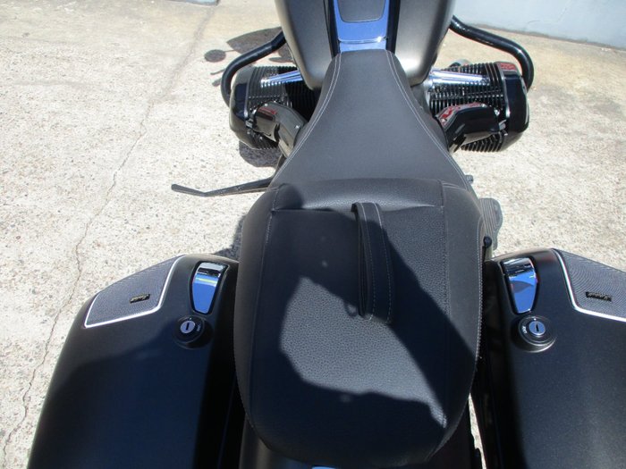 2023 BMW Motorrad R 18 BLACKLINE BLACK