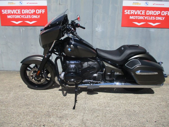 2023 BMW Motorrad R 18 BLACKLINE BLACK