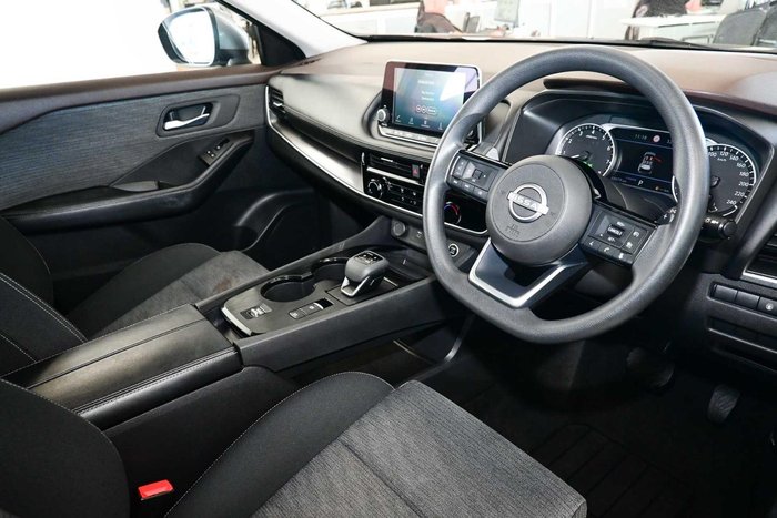 2024 Nissan X-TRAIL ST