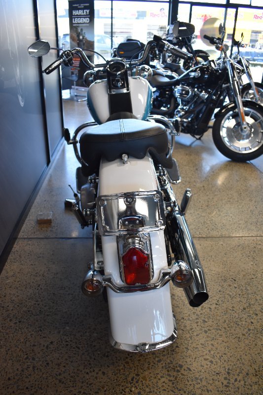 2016 Harley-davidson FLSTN SOFTAIL DELUXE BLUE