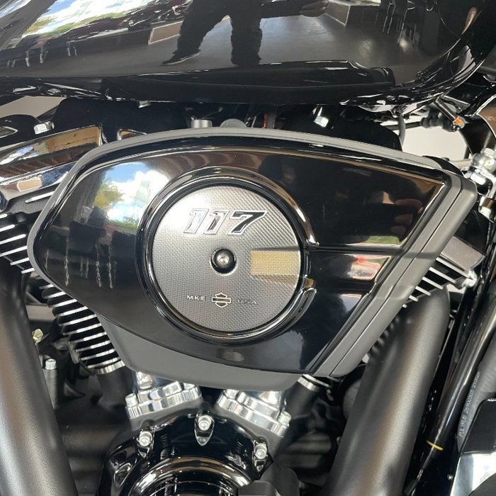 2025 Harley-davidson FLTRX ROAD GLIDE (117) Vivid Black
