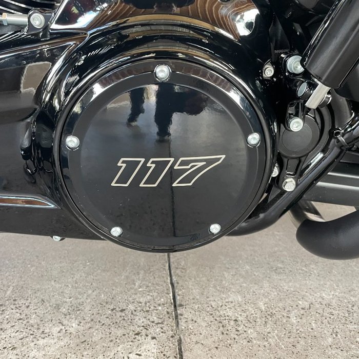 2025 Harley-davidson FLTRX ROAD GLIDE (117) Vivid Black