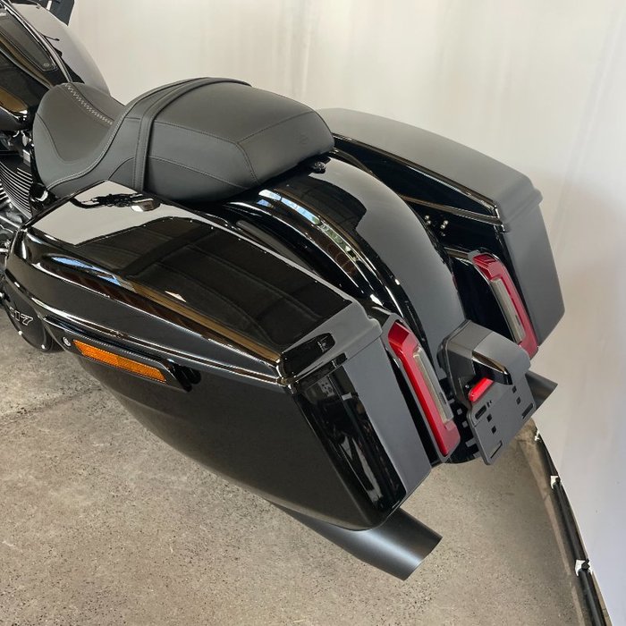 2025 Harley-davidson FLTRX ROAD GLIDE (117) Vivid Black