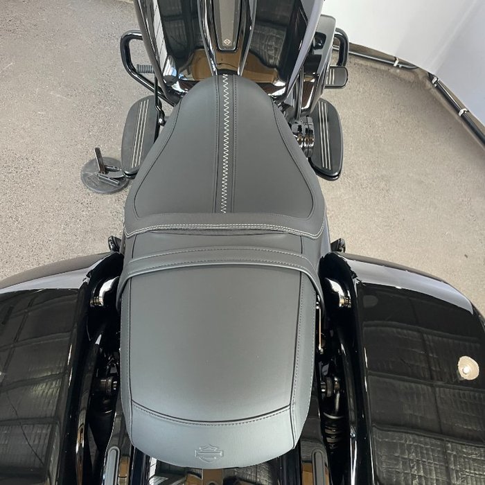 2025 Harley-davidson FLTRX ROAD GLIDE (117) Vivid Black