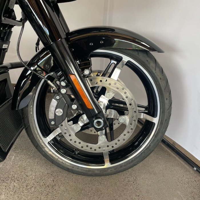 2025 Harley-davidson FLTRX ROAD GLIDE (117) Vivid Black