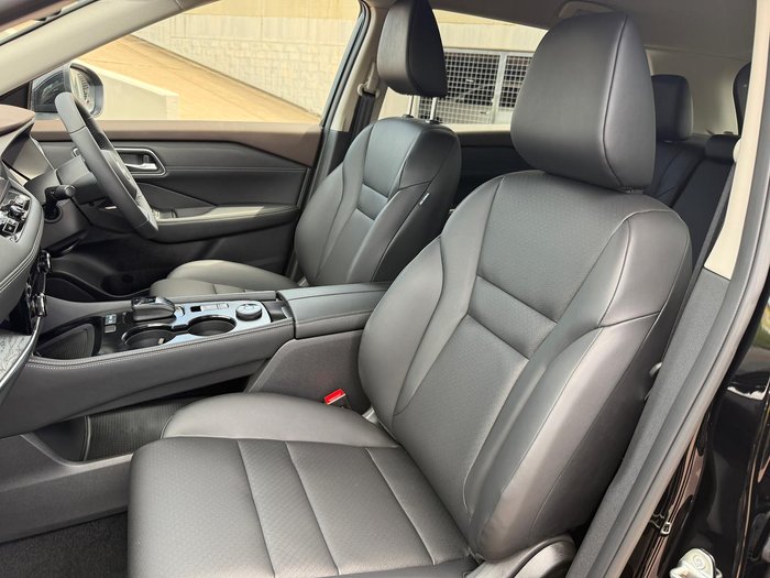 2025 Nissan X-TRAIL ST-L e-POWER