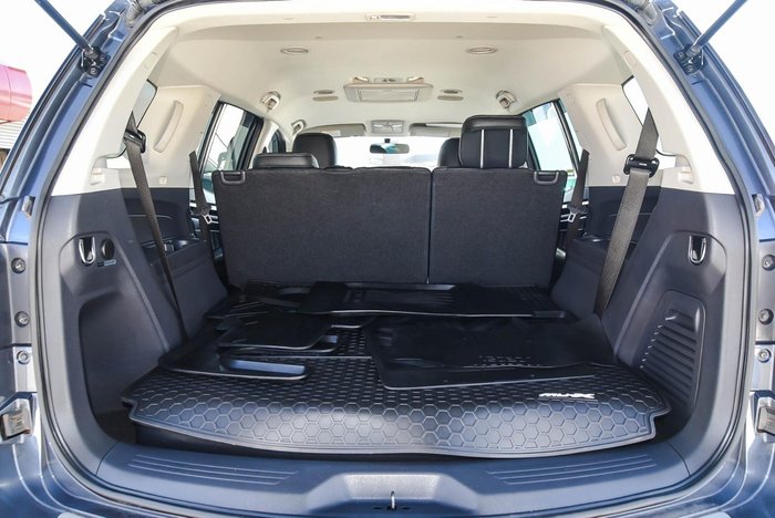 2021 Isuzu MU-X LS-T