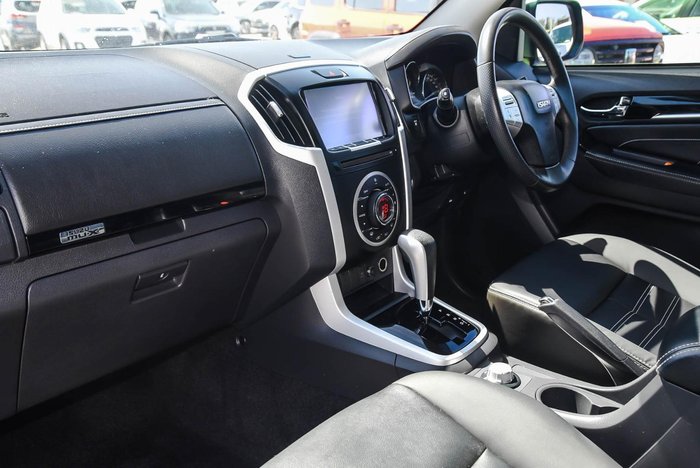 2021 Isuzu MU-X LS-T