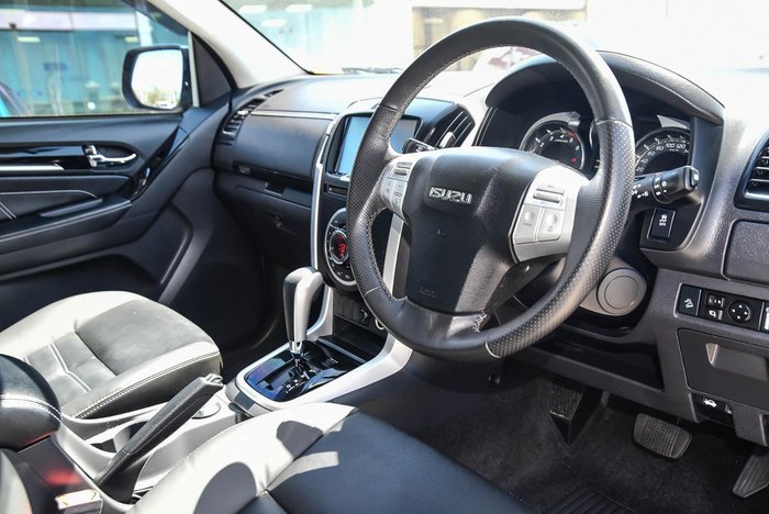 2021 Isuzu MU-X LS-T