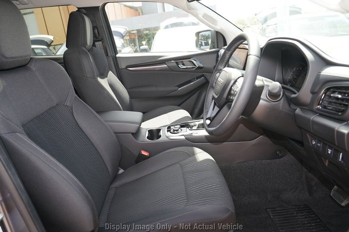 2025 Isuzu MU-X LS-U