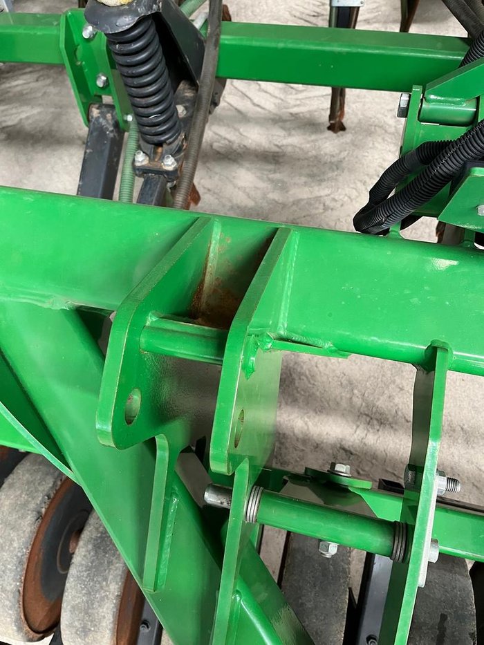 2022 John Deere H561 Air Hoe Drill