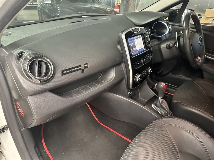 2015 Renault Clio R.S. 220 Trophy