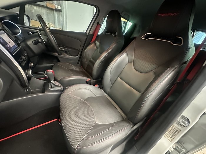 2015 Renault Clio R.S. 220 Trophy