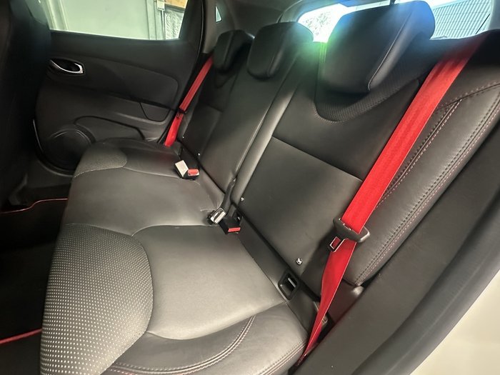 2015 Renault Clio R.S. 220 Trophy