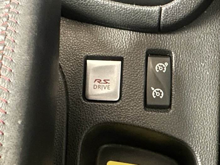 2015 Renault Clio R.S. 220 Trophy