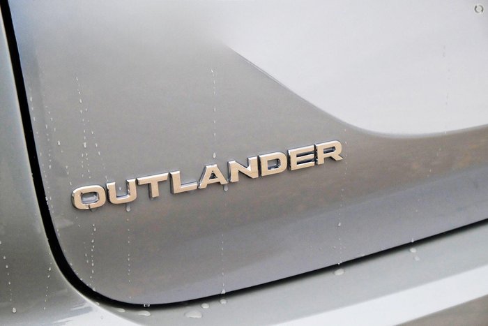 2025 Mitsubishi Outlander Aspire