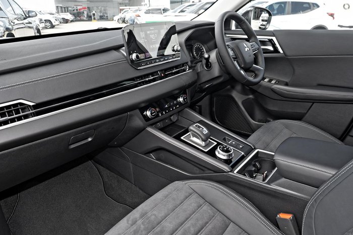 2025 Mitsubishi Outlander Aspire