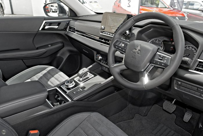 2025 Mitsubishi Outlander Aspire