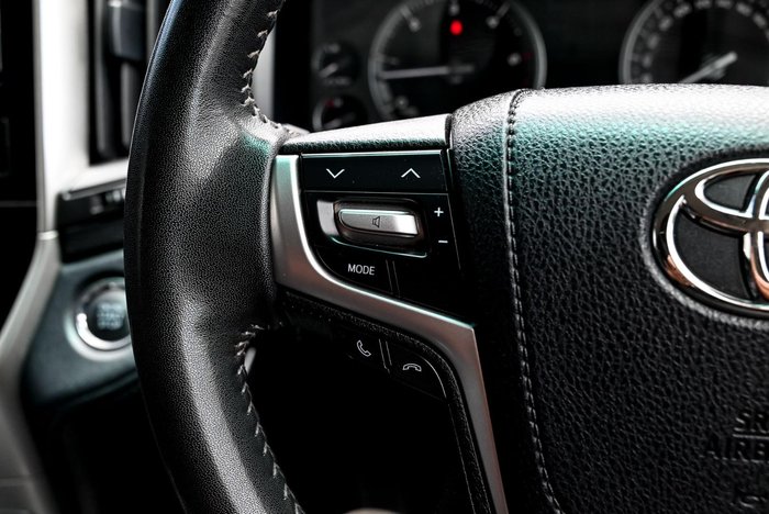 2020 Toyota Landcruiser GXL