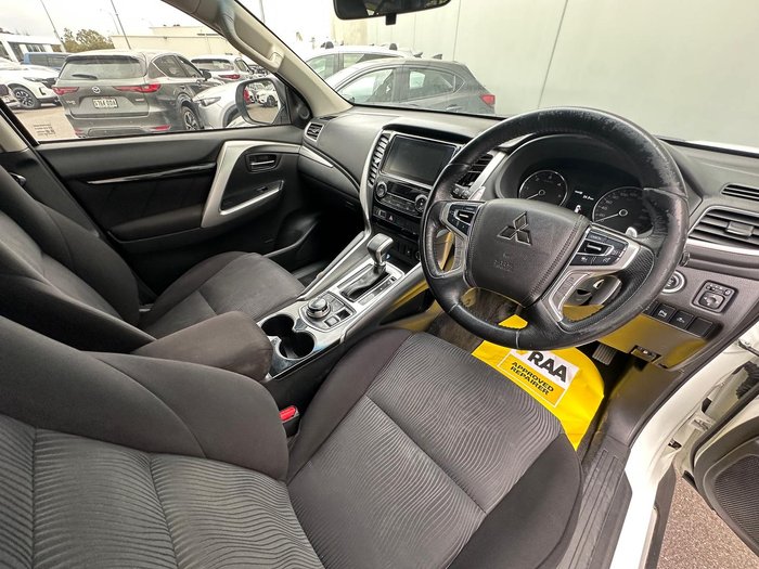 2018 Mitsubishi Pajero Sport GLX