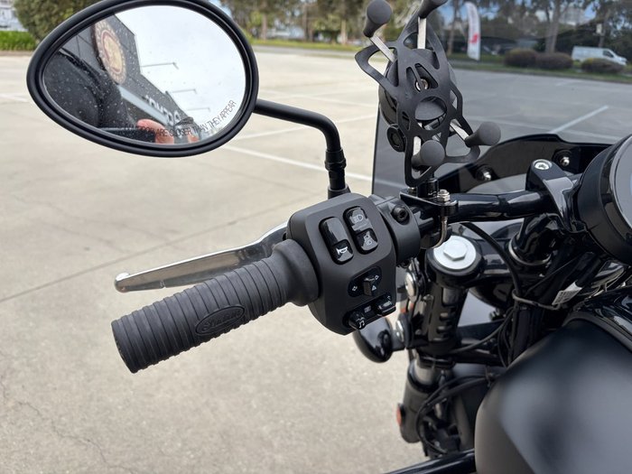 2023 Indian CHIEF DARK HORSE Black