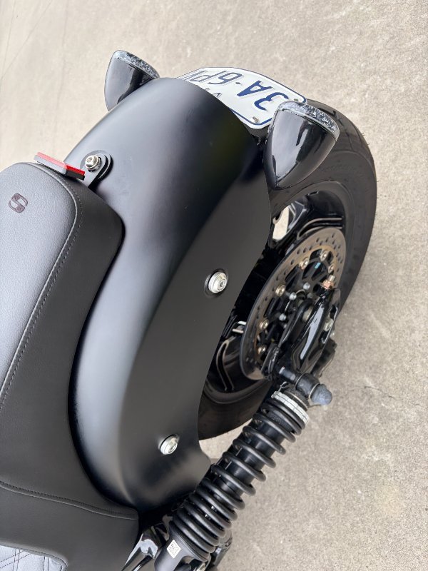 2023 Indian CHIEF DARK HORSE Black