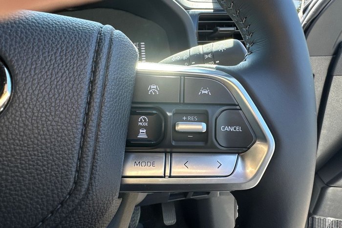 2025 Toyota Landcruiser GXL