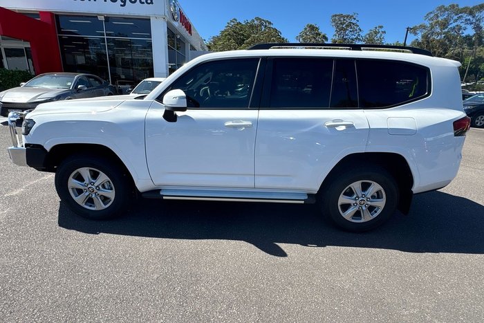 2025 Toyota Landcruiser GXL