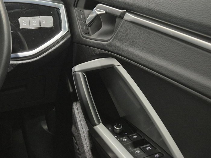 2022 Audi Q3 35 TFSI S line