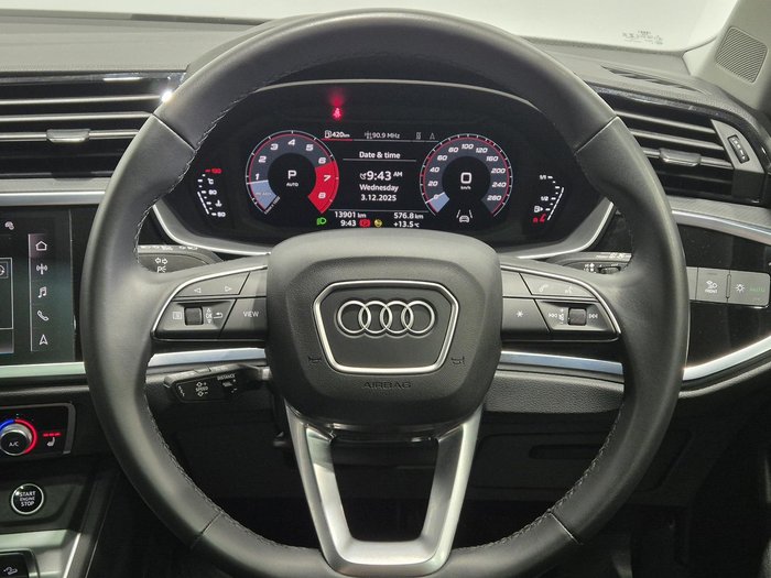 2022 Audi Q3 35 TFSI S line
