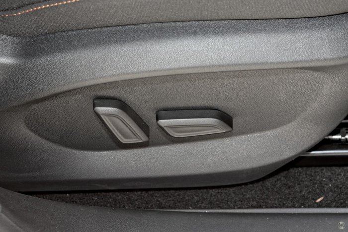 2025 MG HS Vibe AS33 MY25 Diamond Red