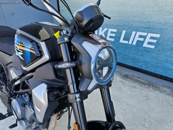 2023 CFMOTO 300 CL-X White