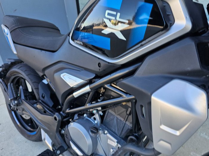 2023 CFMOTO 300 CL-X White