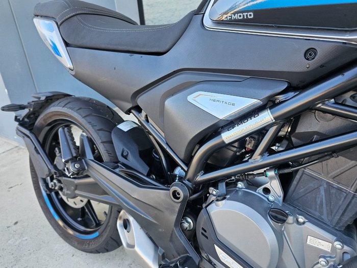 2023 CFMOTO 300 CL-X White