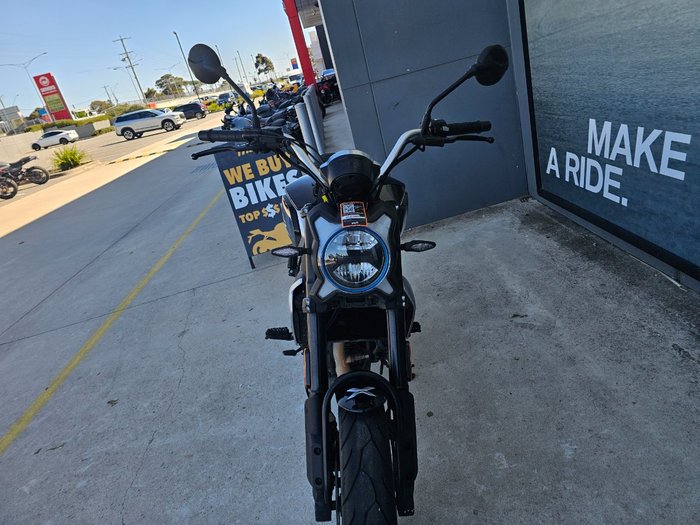 2023 CFMOTO 300 CL-X White